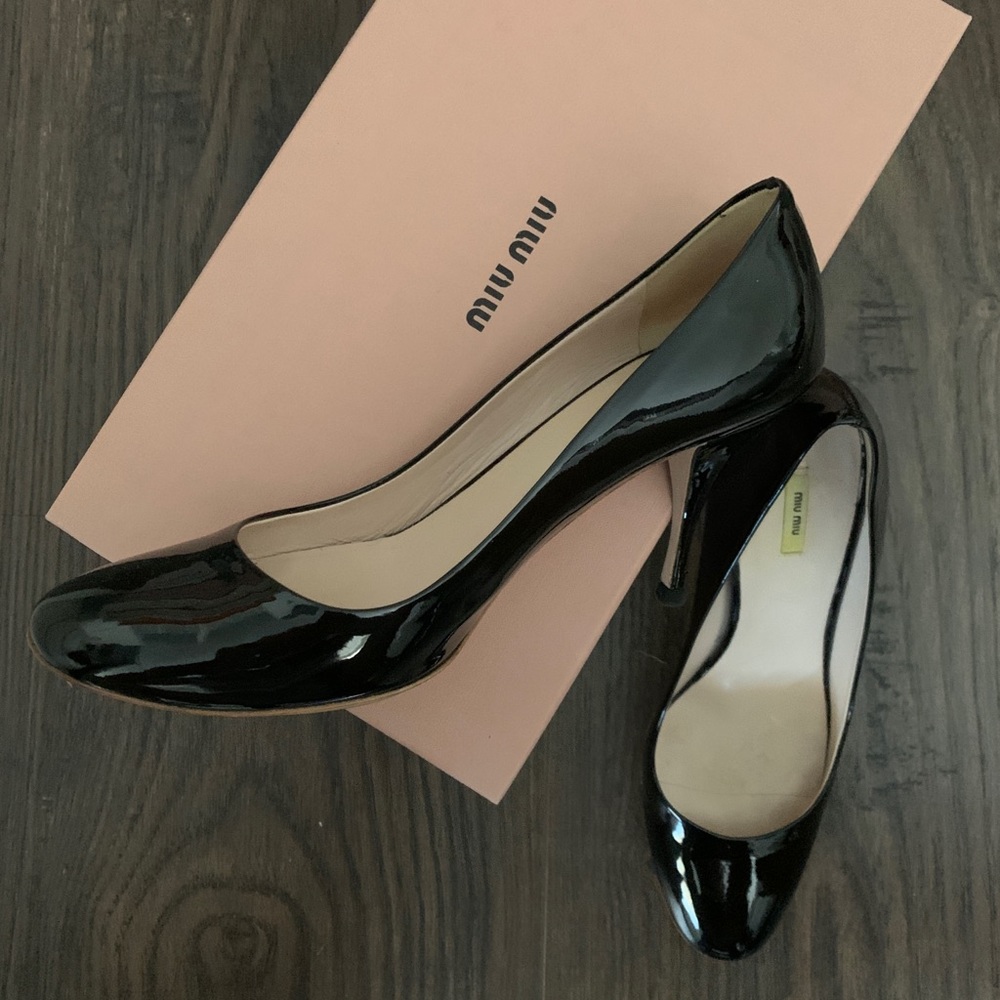 Miu Miu Vernice Patent Pump